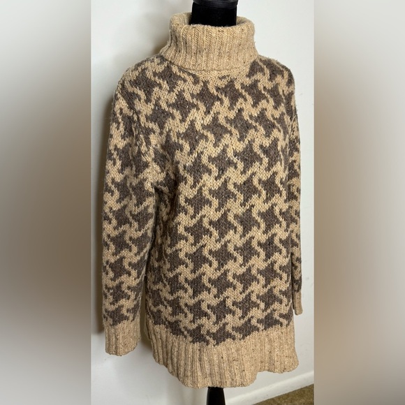 Nordic design wool blend turtleneck fisherman sweater split hem size medium EUC - Picture 3 of 7